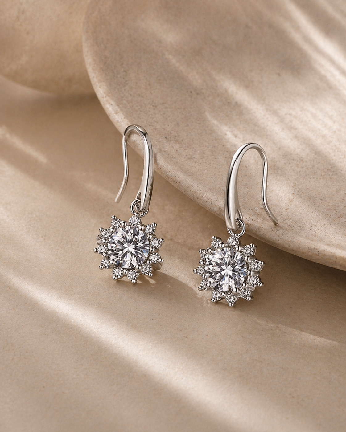 Moissanite Øredobber i S925 Sølv – Solblomst Design (1 ct) | RUYA