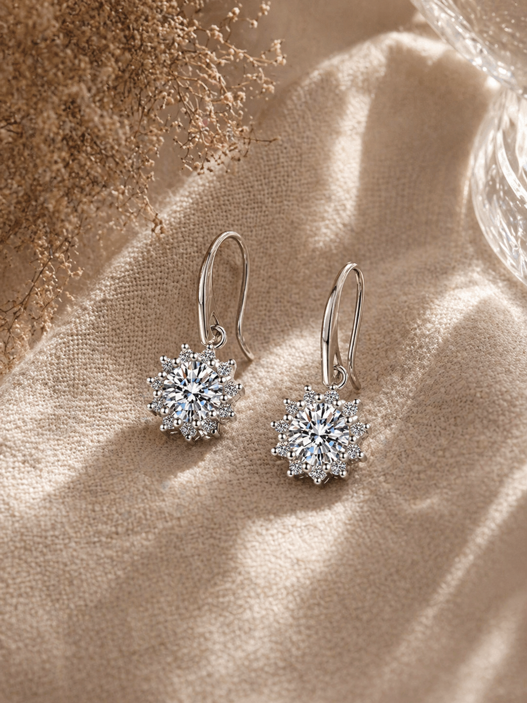 Moissanite Øredobber i S925 Sølv – Solblomst Design (1 ct) | RUYA